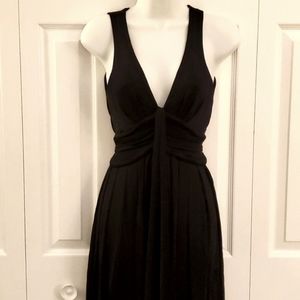 Diane Von Furstenberg | Black V-Neck Dress Sz 4